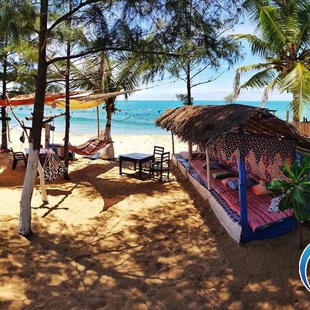 Beach Wave Hotel Аругам Экстерьер фото