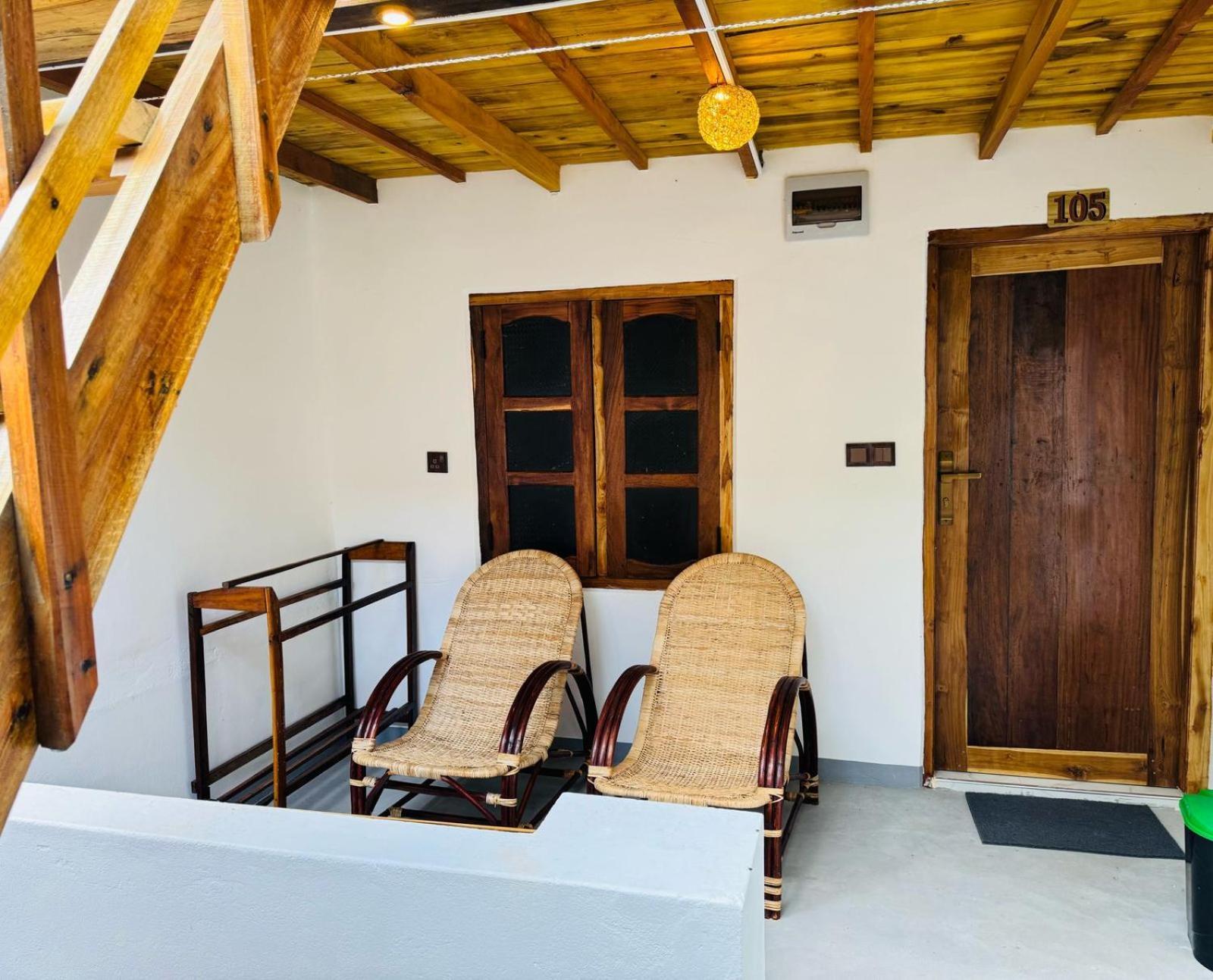 Beach Wave Hotel Аругам Экстерьер фото